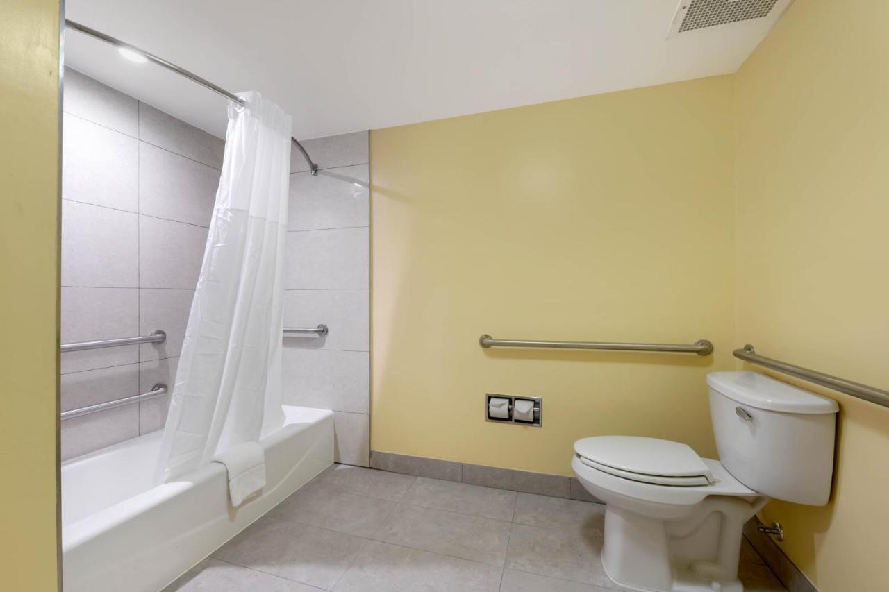 Jax Airport Hotel Jacksonville Eksteriør bilde