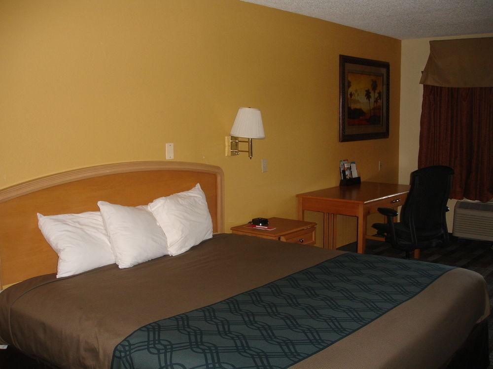 Jax Airport Hotel Jacksonville Eksteriør bilde