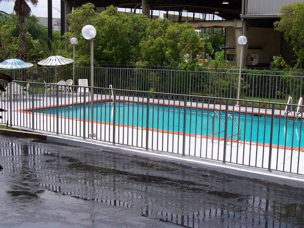 Jax Airport Hotel Jacksonville Eksteriør bilde